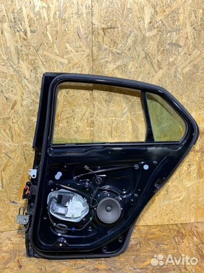 Дверь задняя правая Volkswagen Jetta 5 седан