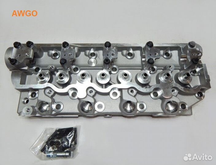 Головка блока цилиндров пустая, аналог 2210042201