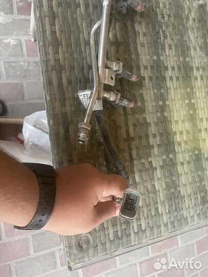 Топливная рампа с форсунками ваз