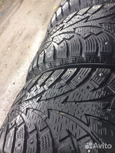 Hankook Winter I'Pike 215/60 R16