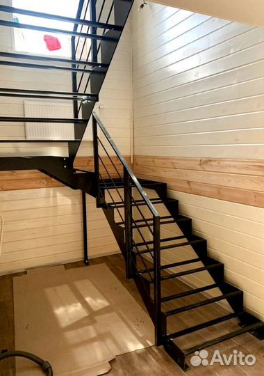 Металлокаркас для лестницы 