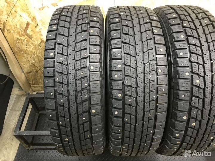 Dunlop SP Winter Ice 01 225/70 R16 103T