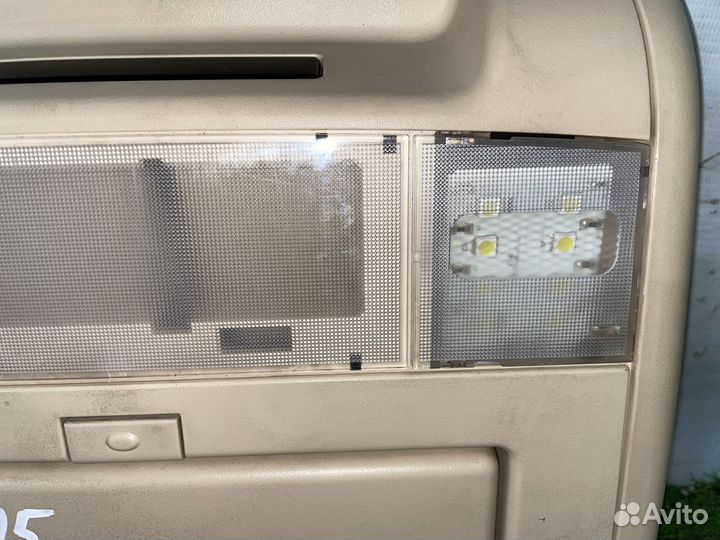 Монитор потолка Cadillac Escalade GMT900