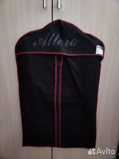 Костюм -тройка новый