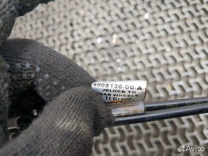 Распределитель тормозной силы Tesla Model S, 2015