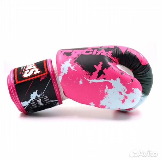 Боксёрские перчатки розовые Twins Fairtex