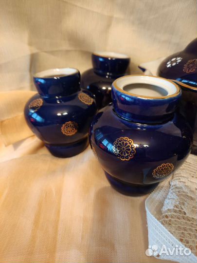 Предметы из синего фарфора