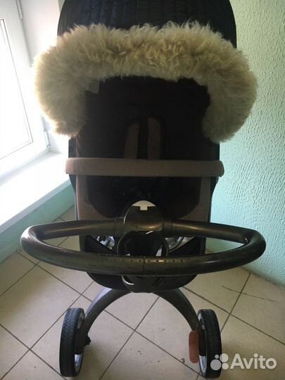 Прогулочная коляска stokke