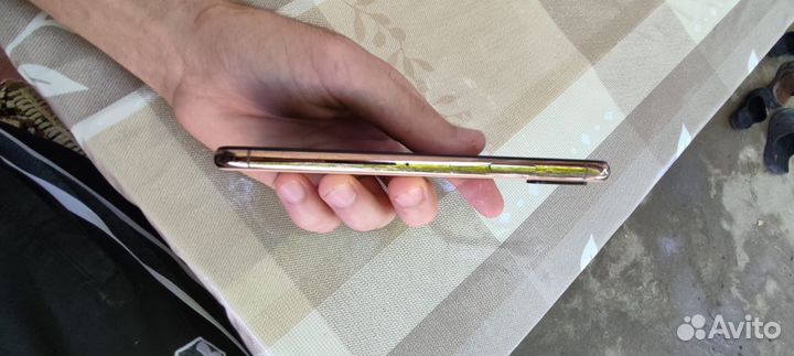 iPhone xs 64 gb gold