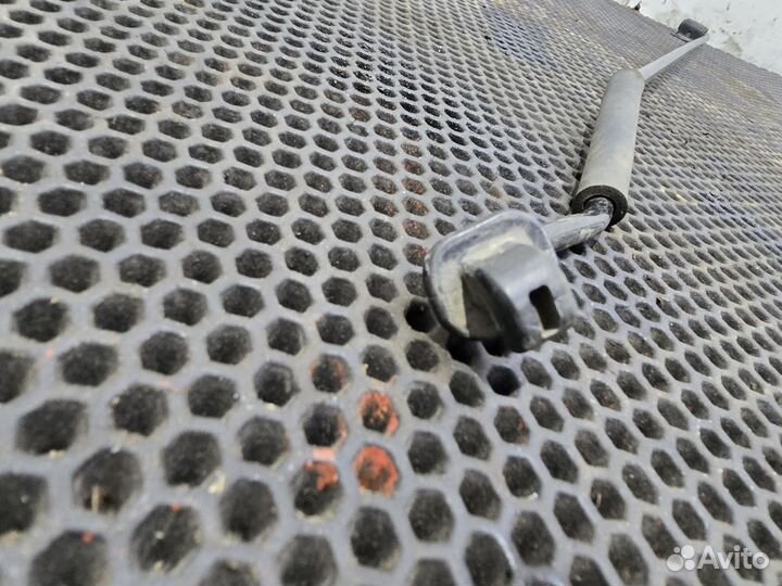 Упор капота Kia ceed 2 JD 2012-2018