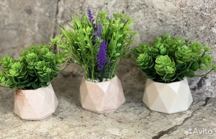 Гипсовое кашпо с зеленью