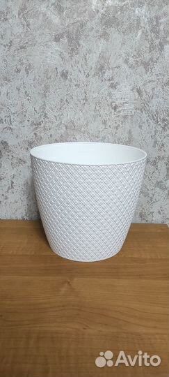 Горшки пластиковые