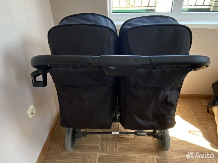 Прогулочная коляска для двойни или погодок