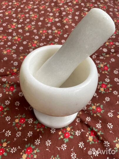 Ступка с пестиком мраморная