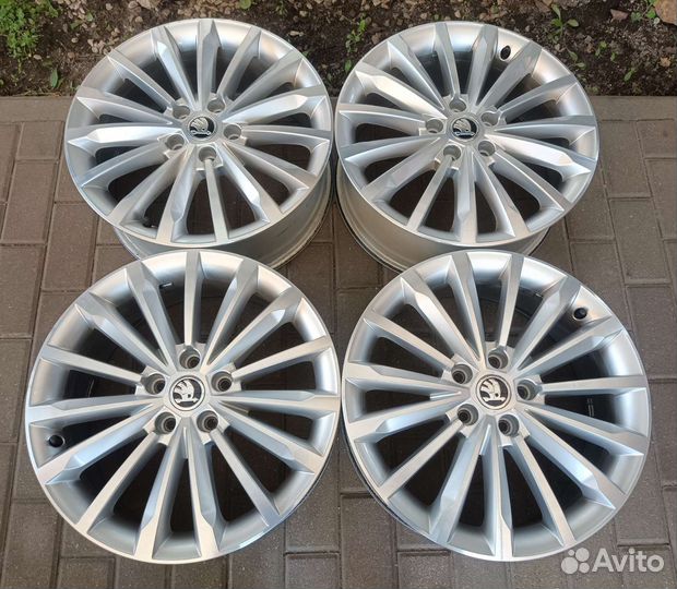 Оригинал Skoda r-18 (5x112) 4 шт. как новые