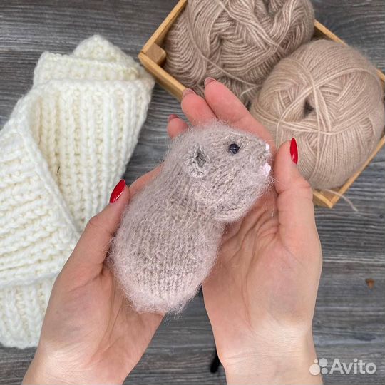 Игрушка хомяк вязаный на заказ по фото