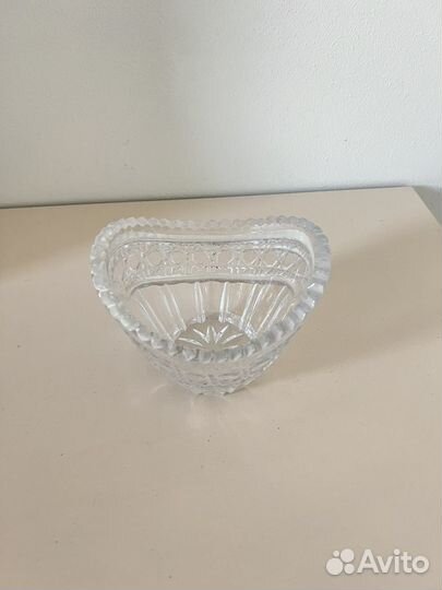 Хрустальная ваза