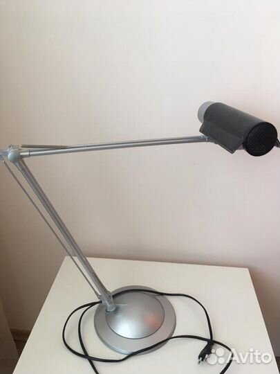 Светильник настольный