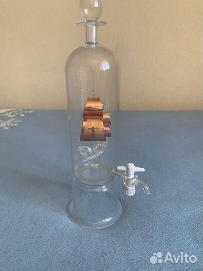 Графин с краном