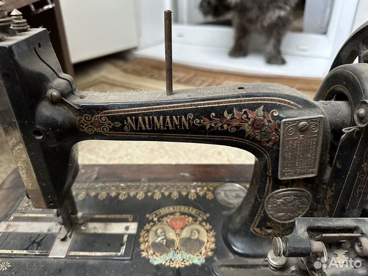 Швейная машинка naumann