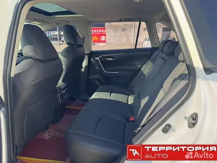 Toyota RAV4 2.0 CVT, 2022, 30 000 км