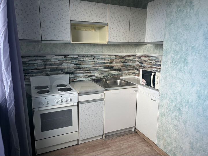 1-к. квартира, 40 м², 13/17 эт.