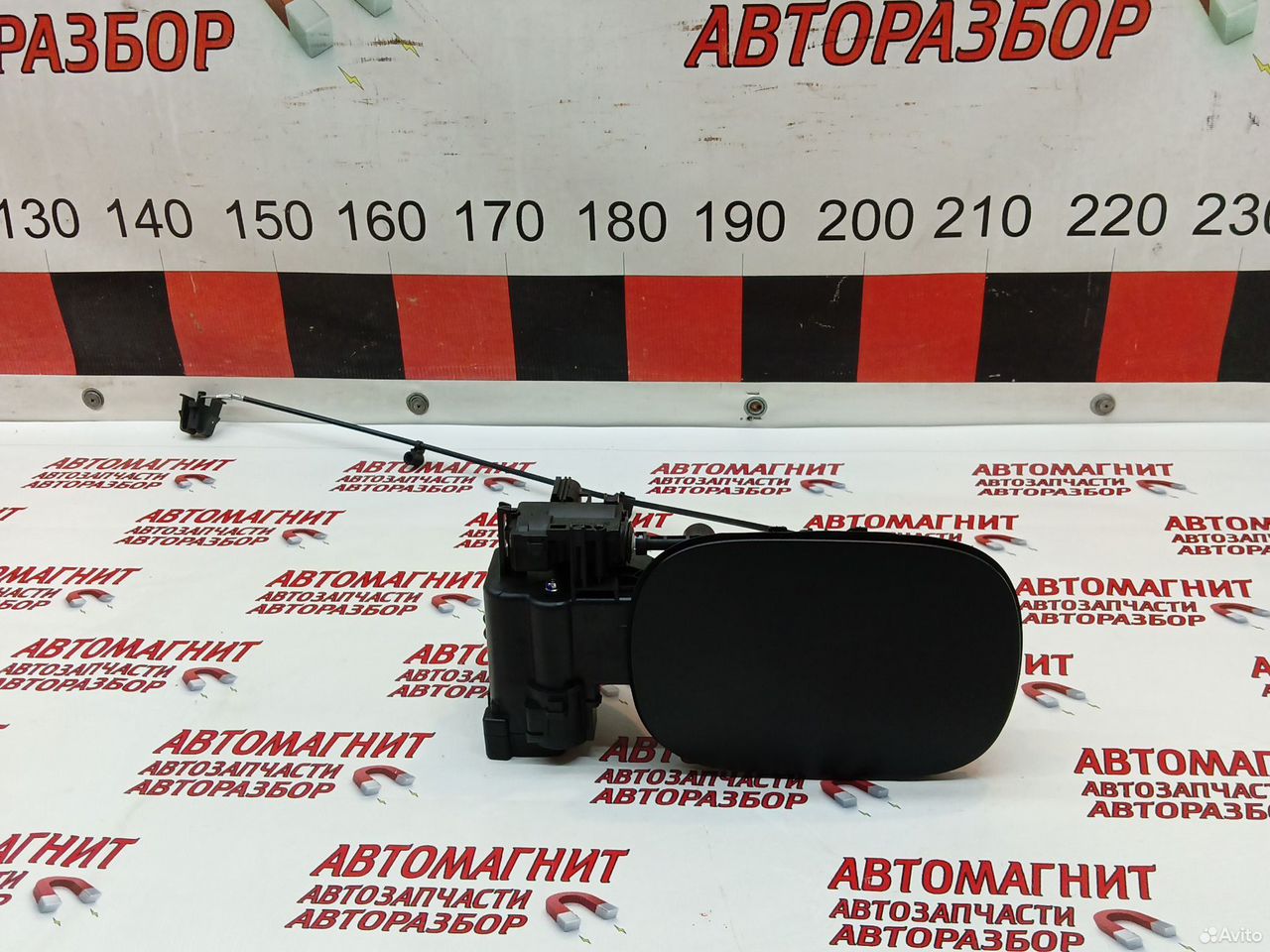 Лючок порта зарядки Lixiang L9