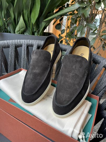 Loro piana summer walk