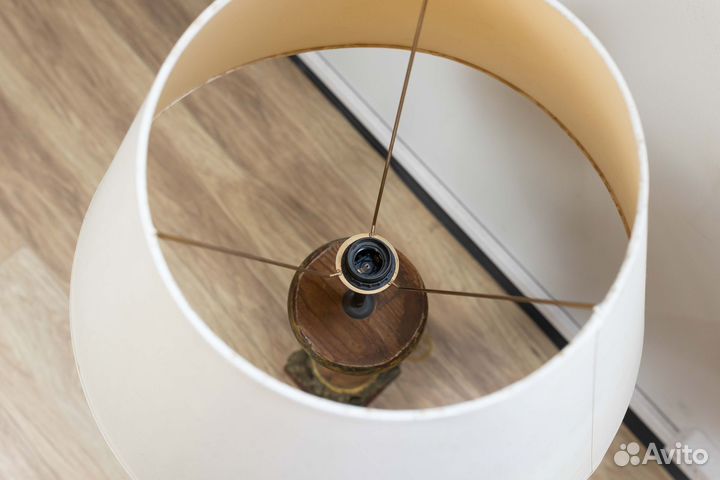 Комплект из трех старинных настольных ламп