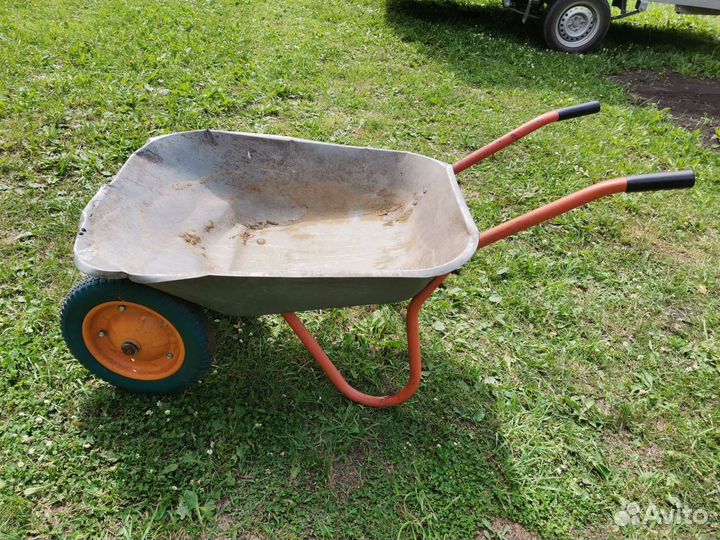 Тачка садовая