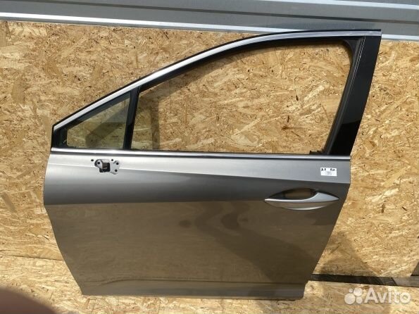 Дверь передняя левая Lexus RX 4