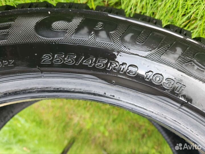 Bridgestone Ice Cruiser 7000 255/45 R18 103T