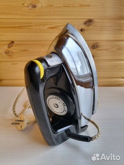 Утюг утп 1000-1.8.220. Сделан в СССР