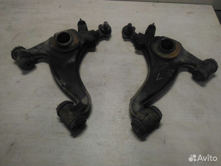 Рычаг подвески передний Mercedes-Benz E-Class W124