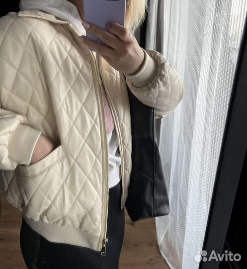 Куртка бомбер