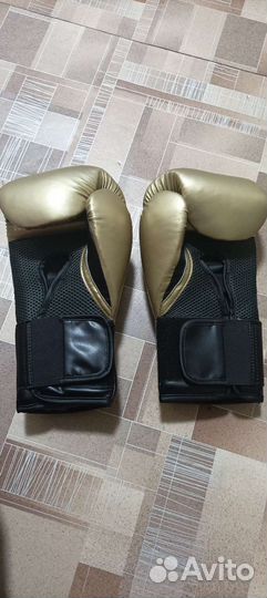 Боксерские перчатки 12 oz everlast