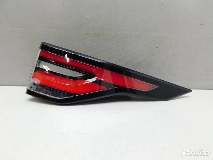 Фонарь задний наружный правый Land Rover Discovery