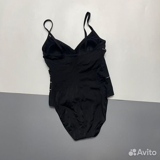 Купальник чёрный UK 16 50