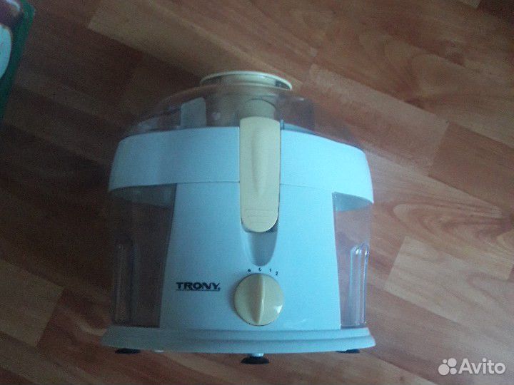 Соковыжималка TronyLP01255