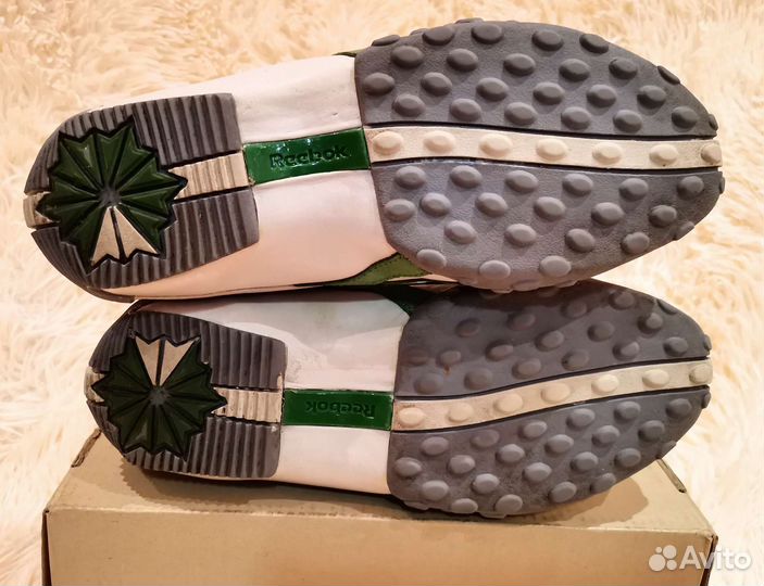 Сороконожки, кроссовки Reebok р.36-36,5 нат. кожа