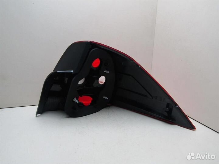 Фонарь задний наружный левый Renault Megane II 20