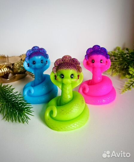 Змея из мыла символ нового года 2025