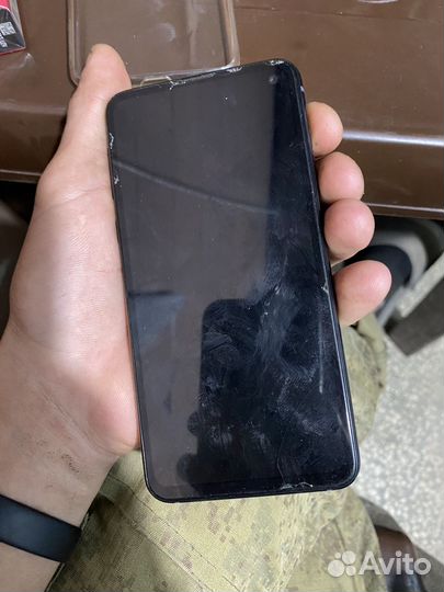 Samsung Galaxy S10e, 8/128 ГБ