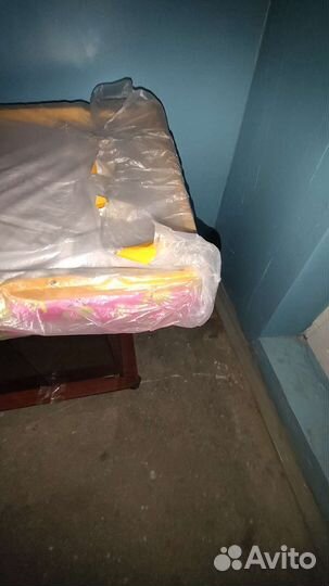 Пеленальный столик на кроватку