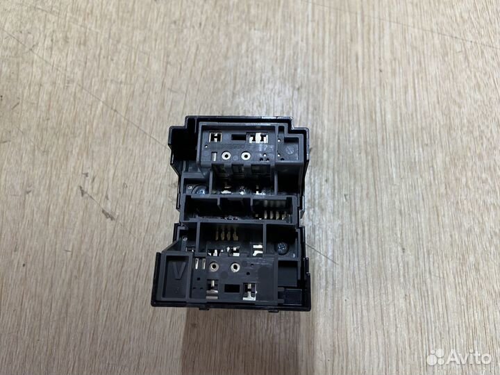 Блок управления зеркалами Toyota Rav4 XA50