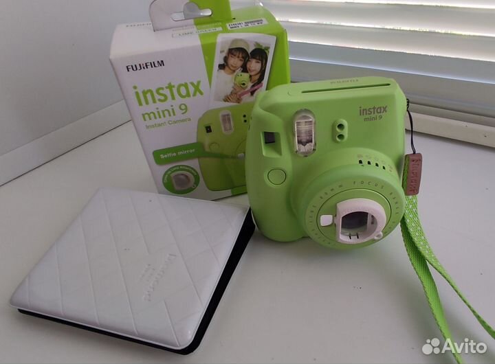 Фотоаппарат моментальной печати Instax mini 9