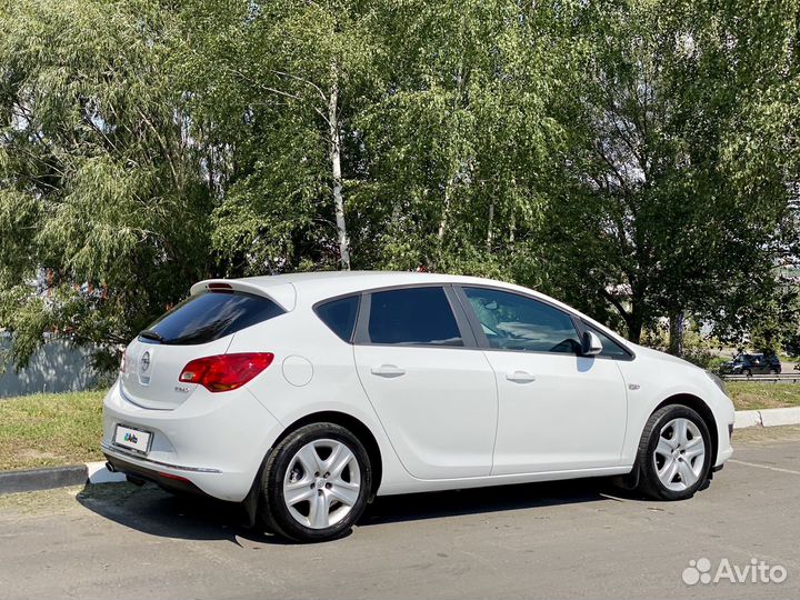 Opel Astra, 2013
