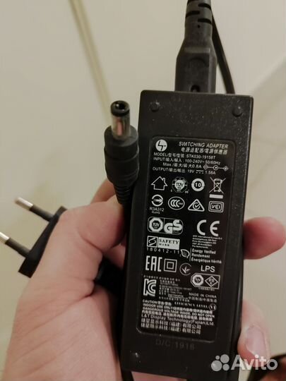 Блок питания, зарядка 19v 1.58A