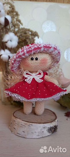 Вязаная игрушка. Кукла