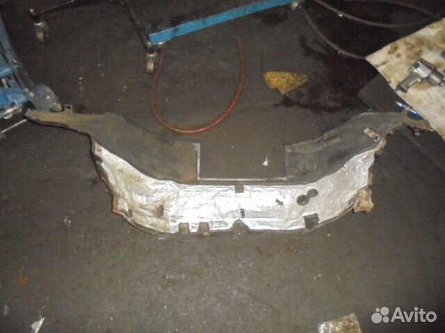 Термоэкран моторного щита Mercedes W140